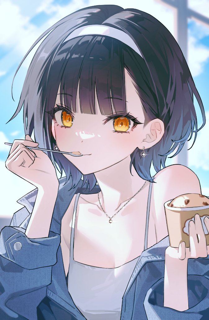 멀리 나와있었어서 늦게라도 올려요🥲
안짱 생카 포카로 협력 참여했습니다!🩵