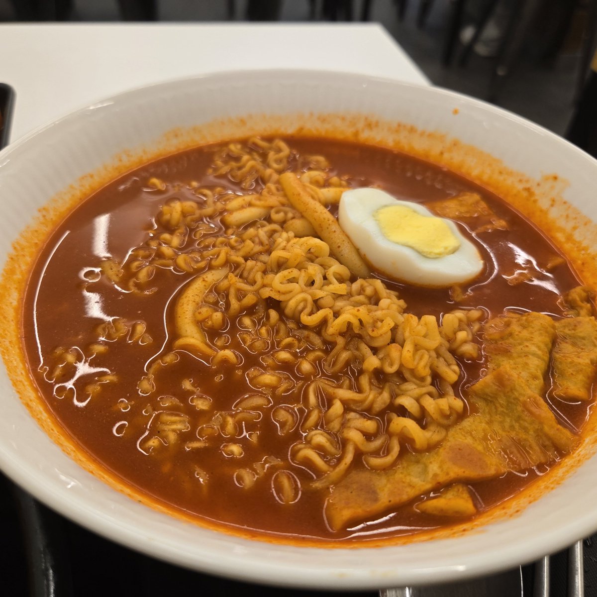 hopackho3's tweet image. 아마 안올렸던 사진
김밥에 라볶이 먹은거