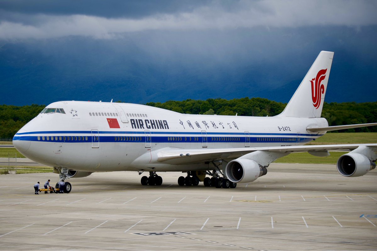 vince_dago's tweet image. B747-4J6 | B-2472 | Air China | GVA/LSGG🇨🇭28.07.2025
