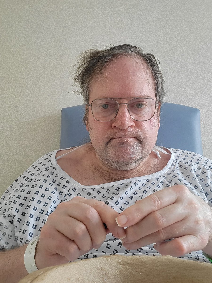 TimmyUk's tweet image. ... shave time wearing my excellent glasses watching Golf on SkyGo in sideroom in hospital ... ๐ฅ ๐ ๐จ ๐งโโ๏ธ ๐ฑ ๐ผ ๐คณ ๐ฐ ๐ก ๐
