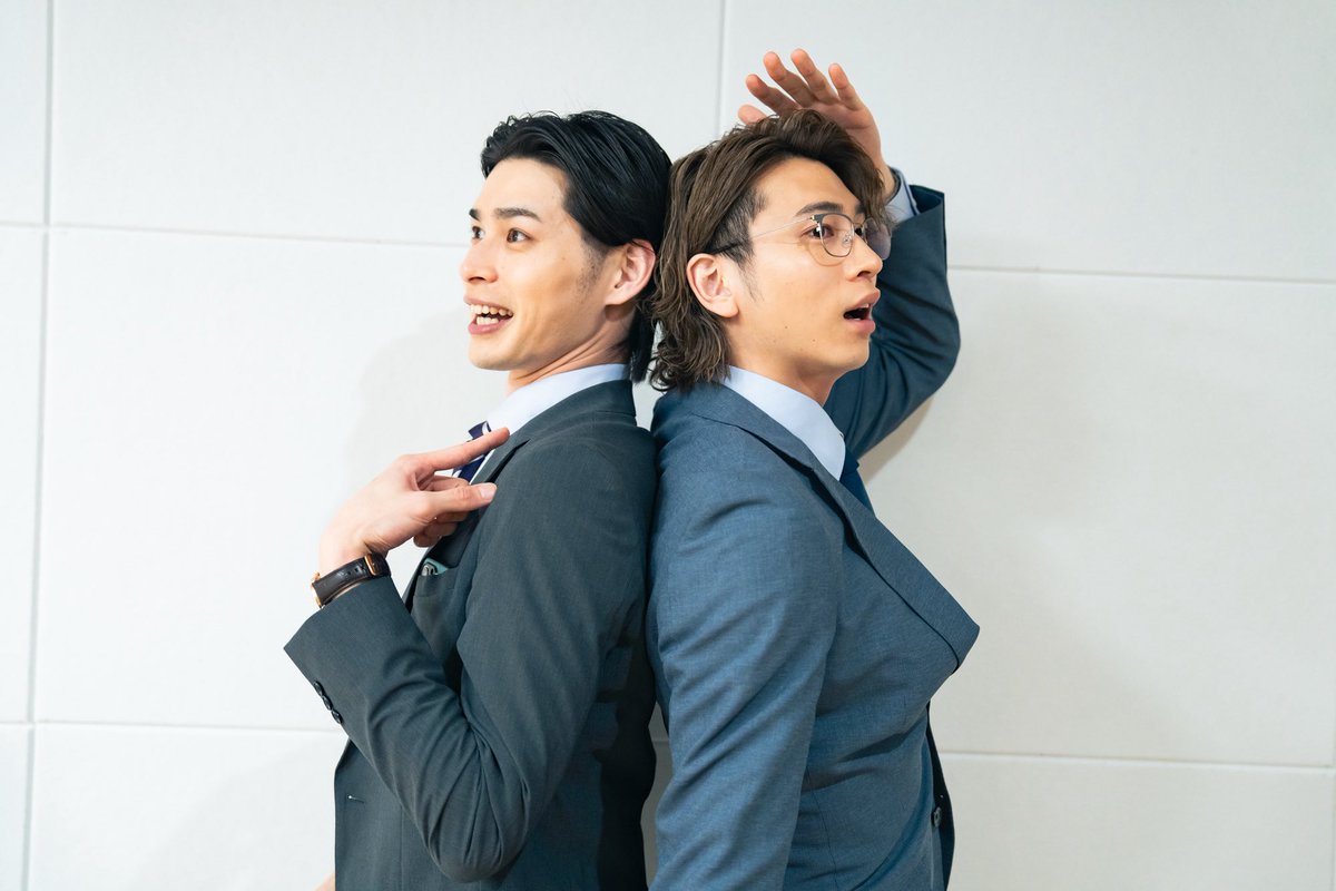 40_10things_tx's tweet image. #ドラマ40までに
オフショット大公開🫧
慶司(#庄司浩平)と佐久間(#青木瞭)の
高身長コンビをお届け📷✨
身長差がないショットは新鮮です…❕😳
佐久間はまだまだ登場しますので、お楽しみに🌼
佐久間が初登場した第4話は、
#TVer で見逃し配信中☕️
🔗tver.jp/episodes/ep3gw…