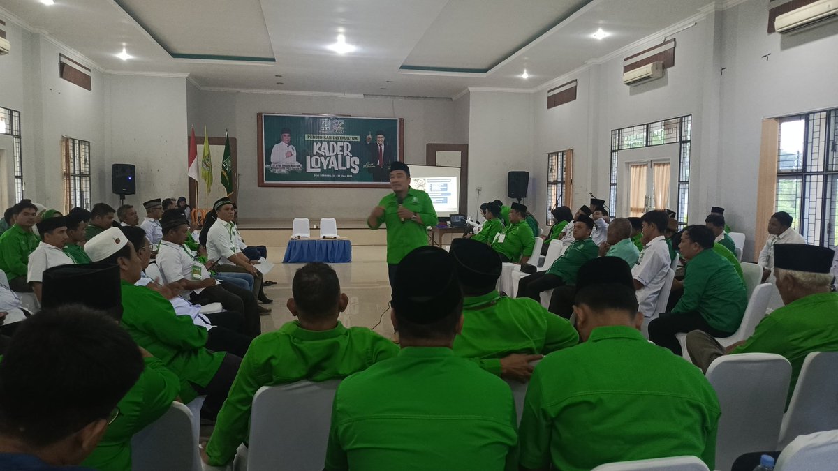 DPWPKBSUMUT's tweet photo. Pelatihan instruktur LKP DPW PKB Sumatera Utara 27 sampai dengan 29 Juli 2025
@cakimiNOW 
@EmHasanuddin 
@DPP_PKB 
@zainul_munas https://t.co/jXywbpmqPb