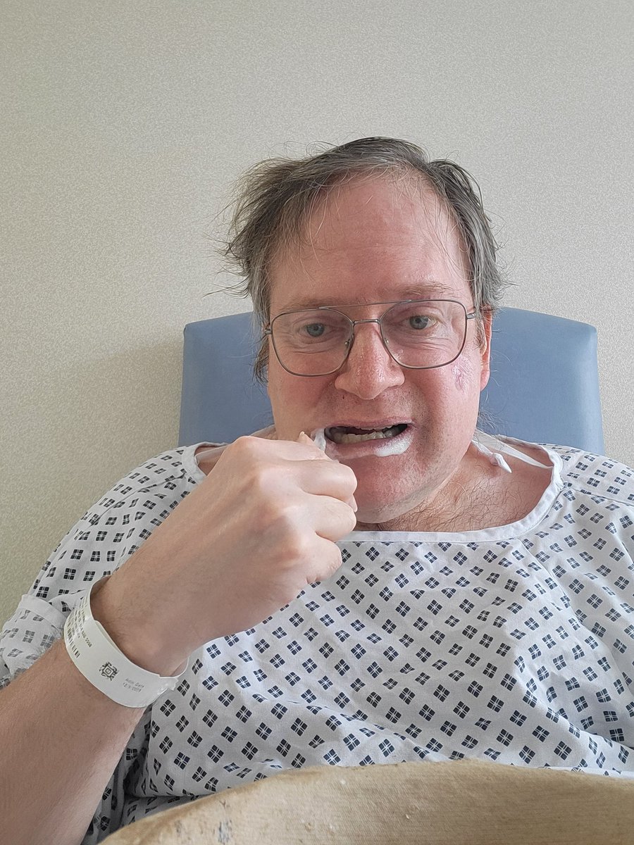 TimmyUk's tweet image. ... teeth cleaning time wearing my excellent glasses watching Golf on SkyGo in sideroom in hospital ... ๐ฅ ๐ ๐จ ๐งโโ๏ธ ๐ฑ ๐ผ ๐คณ ๐ฐ ๐ก ๐ ๐ ๐