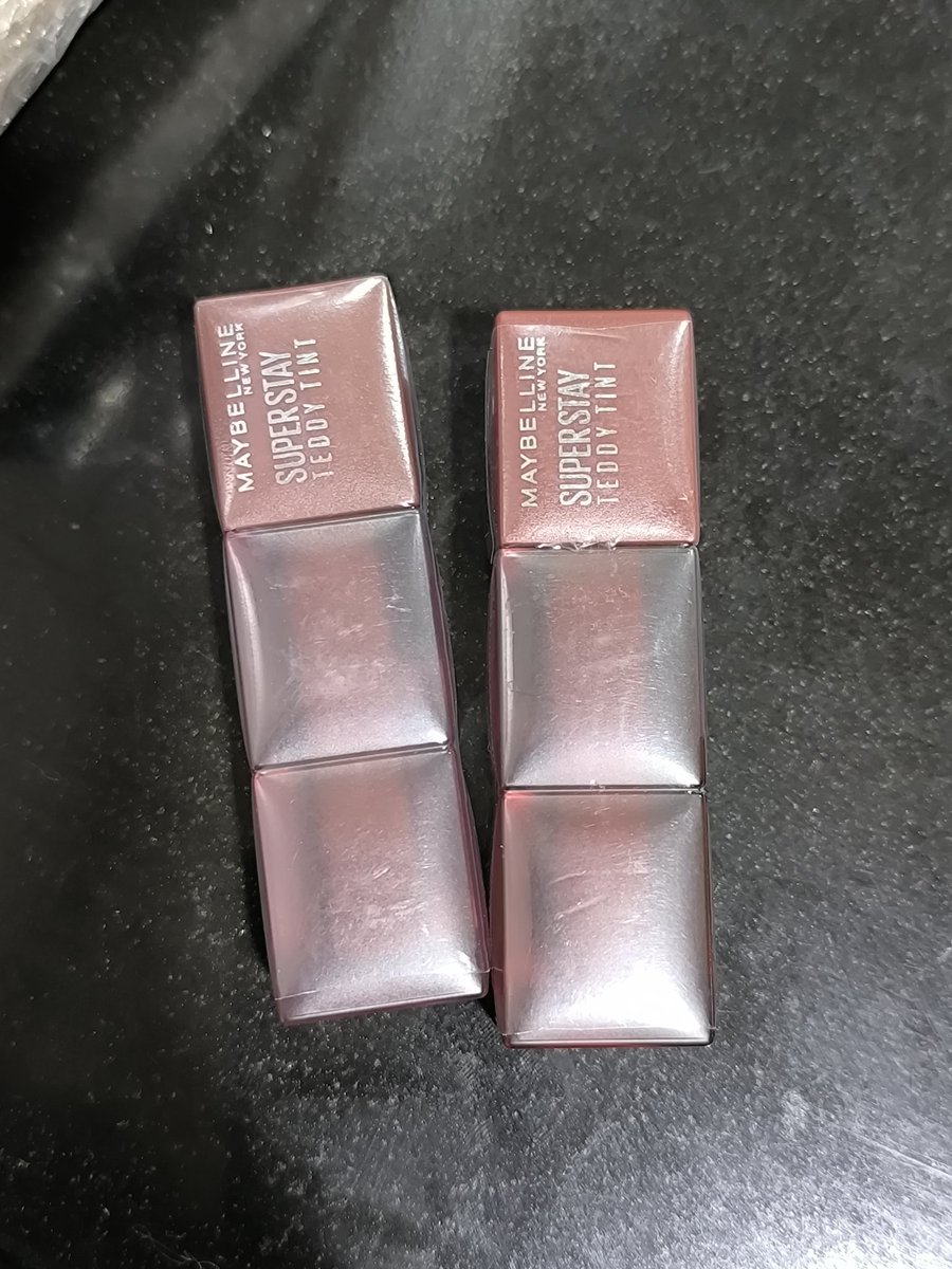 solarezsystem's tweet image. teddy tint - 5/10 ☹️
✔️ ganda shades
✔️ nagcocompliment on morena skin
✔️ okay kung may dark lips or uneven lip color
BUT
❌ masakit sa lips, may burning sensation after iapply
❌ drying
❌ sticky feeling is still there even after mag wait ng 10 secs or so
❌ hindi ok ang smell