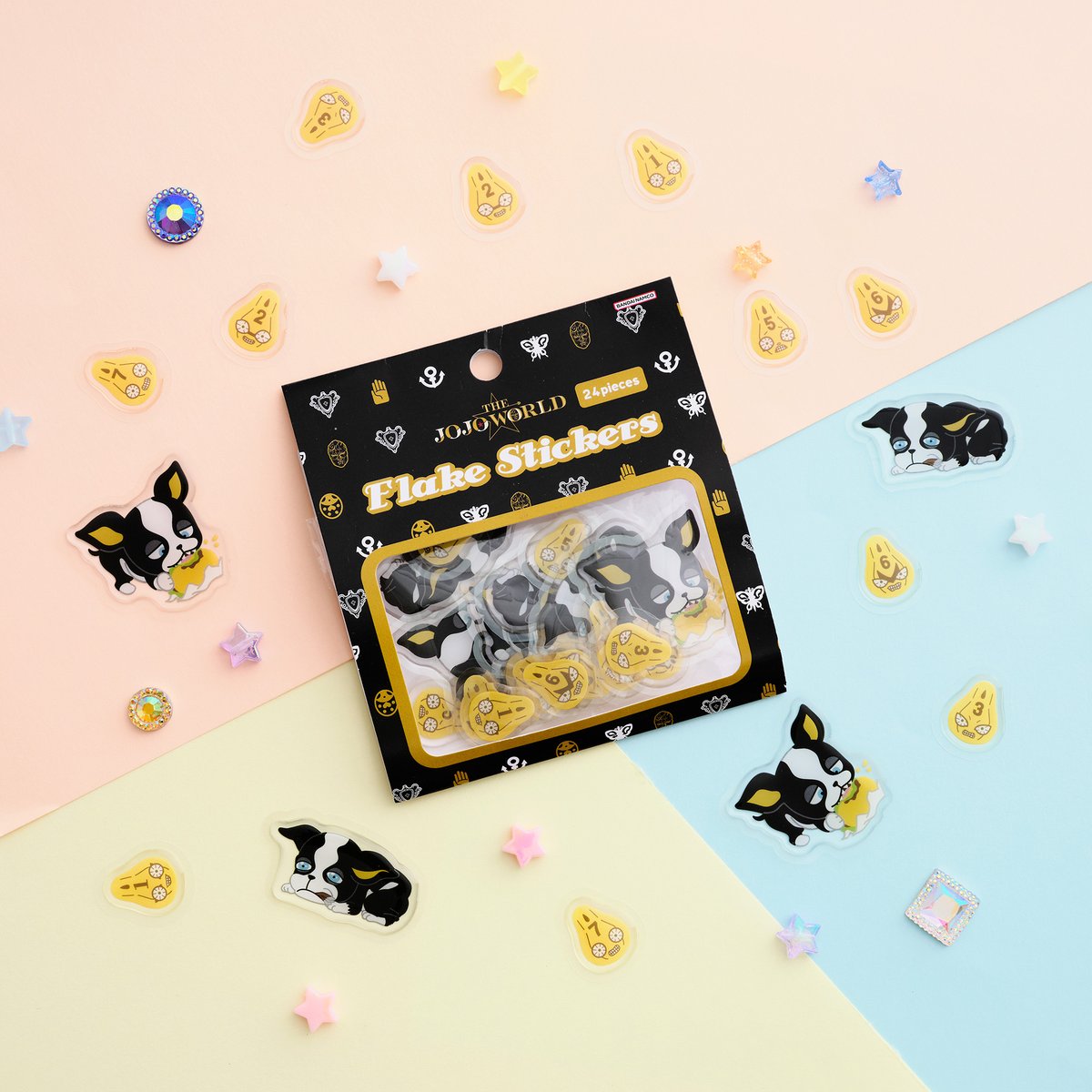 *＼8月販売商品ラインナップッ！／* 

8月22日（金）より、5商品販売決定ッ！

・THE★JOJO WORLD 原作『ジョジョの奇妙な冒険』 アクリルスタンド
・THE★JOJO WORLD 荒木飛呂彦描き下ろしイラスト トートバッグ
・THE★JOJO WORLD スタンドAR Tシャツ
・THE★JOJO WORLD フレークシール
・THE★JOJO