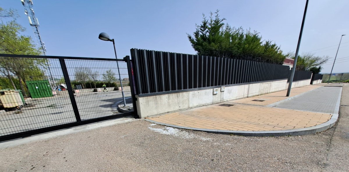 ♻️ El Punto Limpio gestiona más de 700 toneladas de residuos cada año. El Ayuntamiento adjudica el nuevo contrato de gestión de la instalación de la calle Atlas por un importe anual de 59.819 euros

🕓 El horario del Punto Limpio es de 16.00 a 19.00 horas, de lunes a viernes