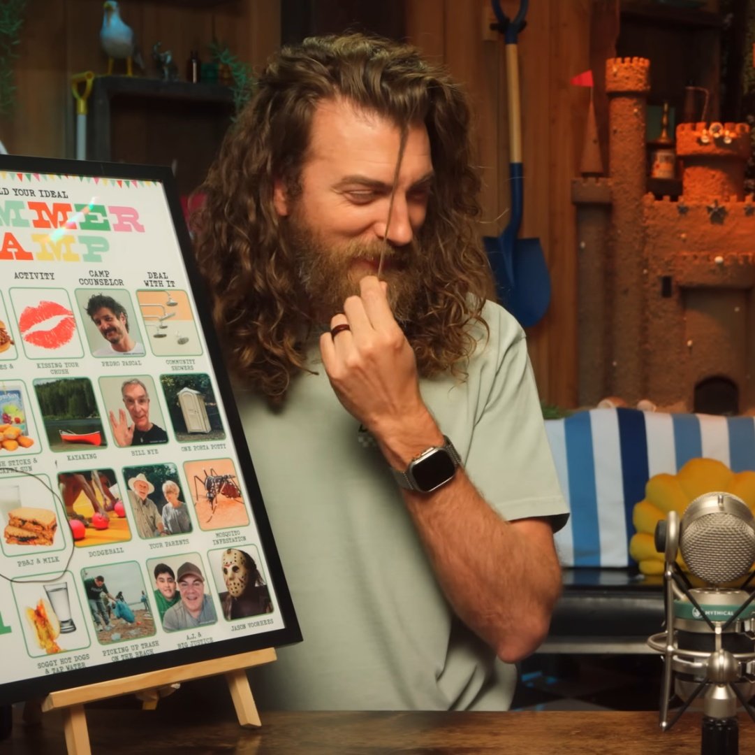 Jula483's tweet image. now rhett is playing with that piece of hair that was bothering link lol