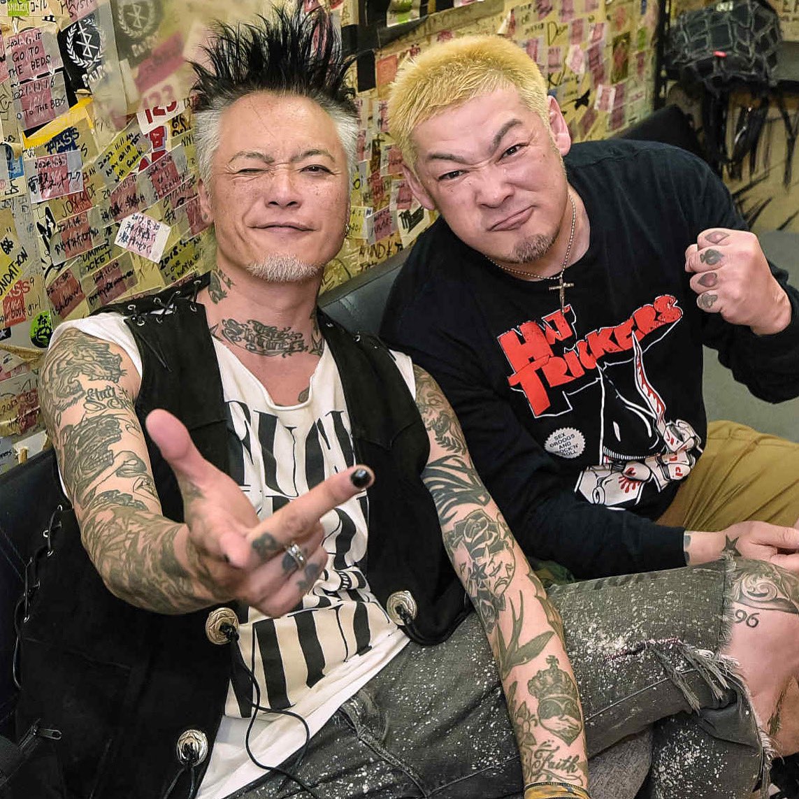 YOSHIYAxxx &amp; MOTOAKIパンク30周年おめでとう！新宿ロフトも最高やった！2人がカバーを飾るボロックス最新号は7/30発売！📸 <a href="/noelmiwo/">Who are U?co.澪</a>