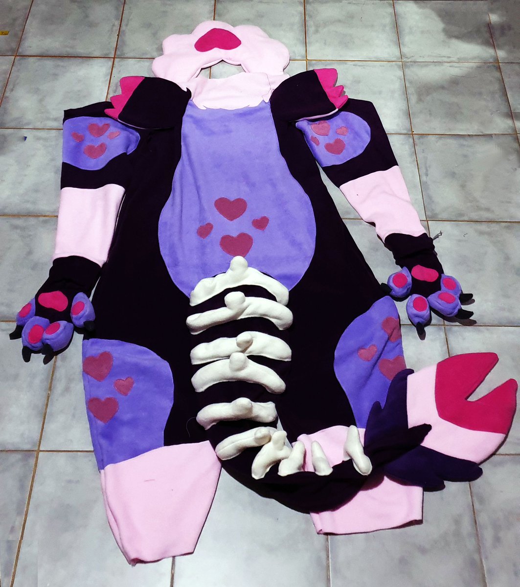 WIP of a kigu commission for J I really love the characters design so it's been a blast bringing it together! :D 

#furry #furryart #fursonaonesie #fursonakigu #kigu #onesie #dragon