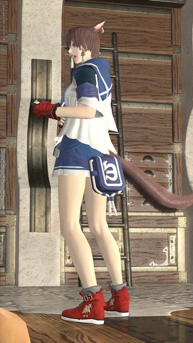 sakura_nya77's tweet image. ちょっとやる事無くなったので、遊んでみた。
フォロワーさんと、ストリートファイターのさくらといぶきの話してたらやってみたくなった。
さくらちゃんでさくらちゃんコスw
後ろ姿が一番「っぽく」見えるかなw