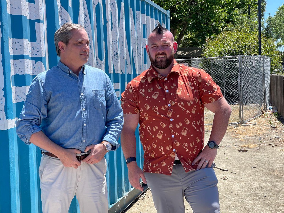 Carter Blackburn (@cartercbs) on Twitter photo Pumped (pun intended) to be working on <a href="/WorldsStrongest/">SBD World's Strongest Man</a> again today w/ @worldsstrongestgay (on Insta) & <a href="/KeianaMartinTV/">Keiana Martin</a>. Airing Sunday night on <a href="/CBSSports/">CBS Sports</a> & all week on <a href="/CBSSportsNet/">CBS Sports Network</a>. Just check TV Guide. Pumped (pun intended) to be working on <a href="/WorldsStrongest/">SBD World's Strongest Man</a> again today w/ @worldsstrongestgay (on Insta) & <a href="/KeianaMartinTV/">Keiana Martin</a>. Airing Sunday night on <a href="/CBSSports/">CBS Sports</a> & all week on <a href="/CBSSportsNet/">CBS Sports Network</a>. Just check TV Guide.