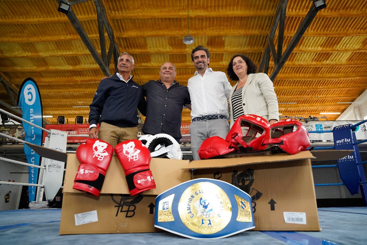 Diego Calvo (@diegocalvopouso) on Twitter photo No marco do noso apoio ás federacións deportivas e aos clubs participamos, xunto coa <a href="/FeGBoxeo/">Federación Gallega de Boxeo</a>, na entrega de material ao ximnasio coruñés Fight Factory
Grazas a ambas as entidades polo seu labor, e a todas as que coma elas contribúen ao excelente nivel deste deporte en Galicia No marco do noso apoio ás federacións deportivas e aos clubs participamos, xunto coa <a href="/FeGBoxeo/">Federación Gallega de Boxeo</a>, na entrega de material ao ximnasio coruñés Fight Factory
Grazas a ambas as entidades polo seu labor, e a todas as que coma elas contribúen ao excelente nivel deste deporte en Galicia