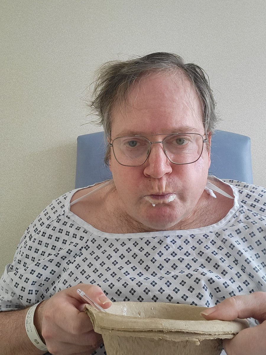 TimmyUk's tweet image. ... teeth cleaning and preening wearing my excellent glasses watching Golf on SkyGo in sideroom in hospital ... ๐ฅ ๐ ๐ฑ ๐จ ๐งโโ๏ธ ๐ผ ๐ผ ๐คณ ๐ฐ ๐ก ๐ ๐ ๐