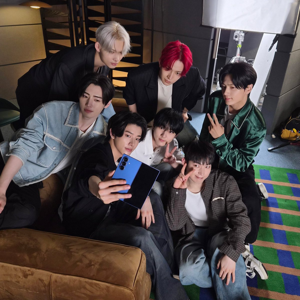 ENHYPEN OFFICIAL (@enhypen) on Twitter photo #광고 Connect with Galaxy🖤#GalaxyZFold7 #GalaxyZFlip7
#GalaxyxENHYPEN #withGalaxy #ENHYPEN
<a href="/SamsungMobile/">Samsung Mobile</a> #광고 Connect with Galaxy🖤#GalaxyZFold7 #GalaxyZFlip7
#GalaxyxENHYPEN #withGalaxy #ENHYPEN
<a href="/SamsungMobile/">Samsung Mobile</a>