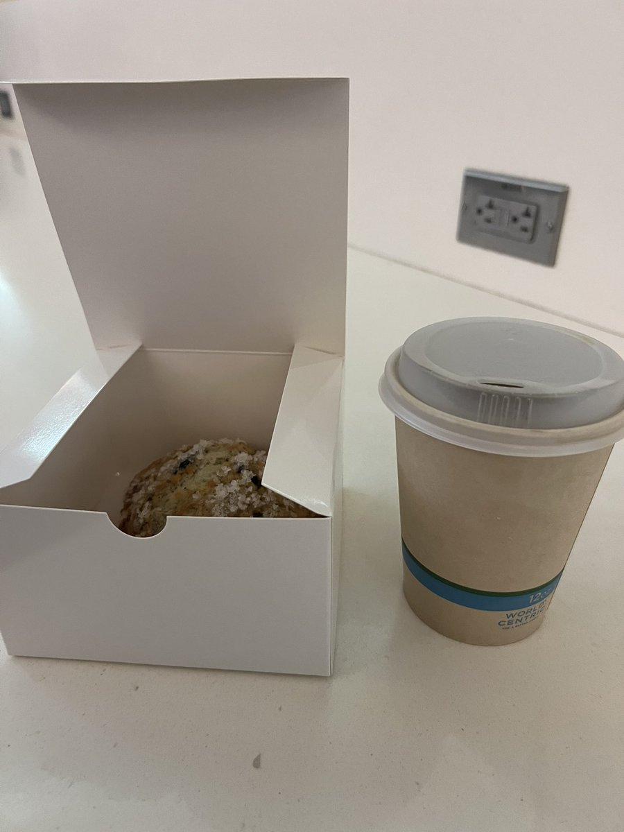 StuffKeithBuys's tweet image. Coffee crisis averted. I found the CafeX robot coffee vendor in the airport who is open 24/7. His robotic arm waved me goodbye as I walked away. Coffee and Scone were good and well needed.