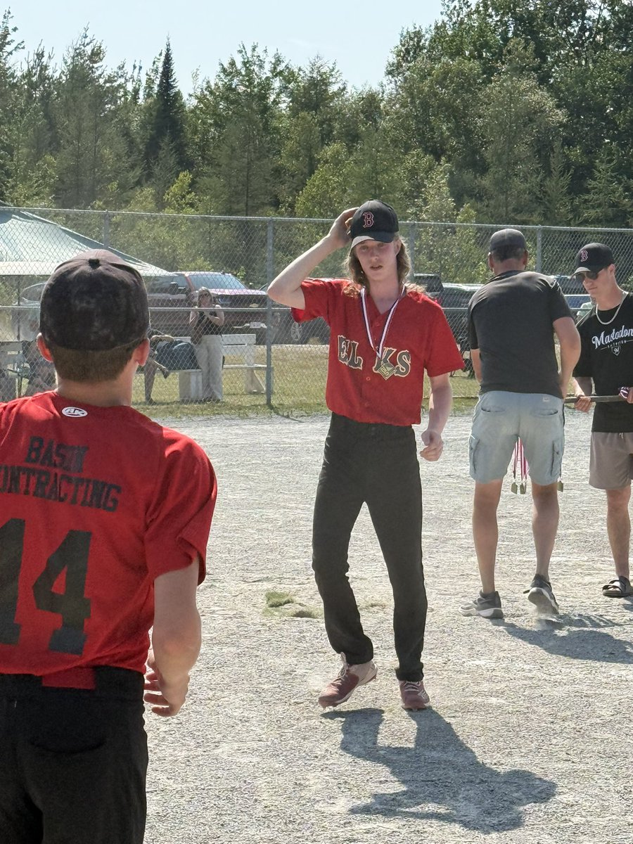 ToughCallPod's tweet image. Provincial softball champions!