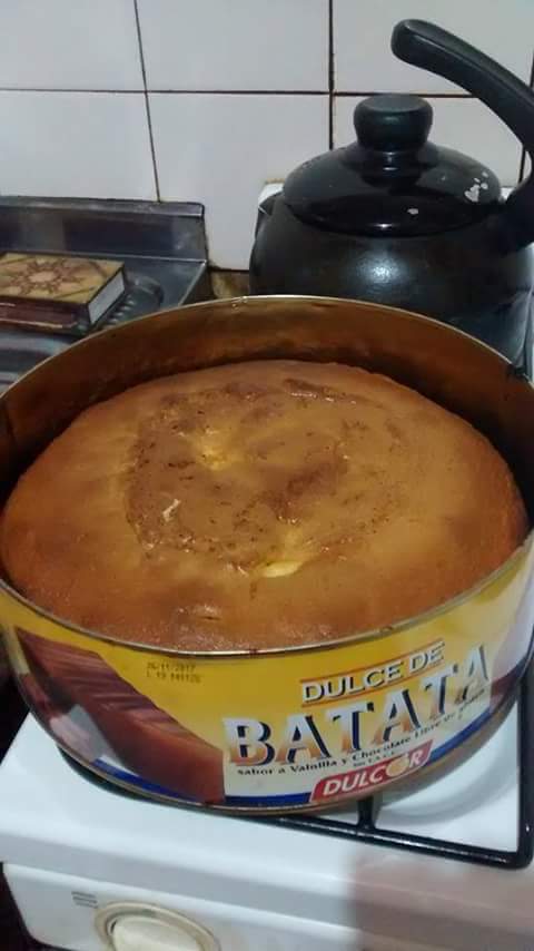 Los más jóvenes no lo creerán pero hubo un tiempo en que el Bizcochuelo se hacía en la lata de dulce de batata.