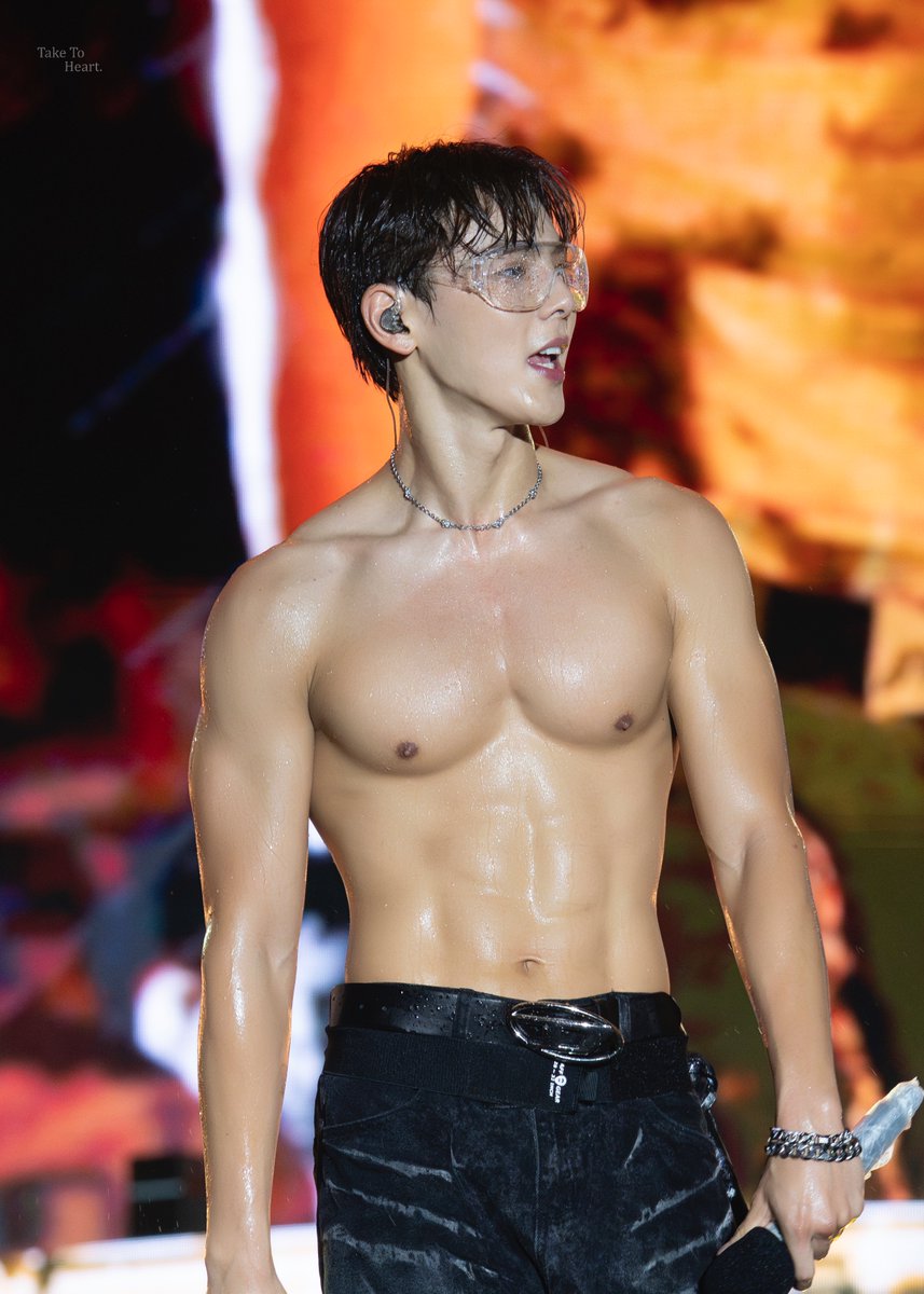 aro_monbebe's tweet image. 250726 워터밤 부산
제가 이걸 봐도 될까요..
#셔누 #SHOWNU #몬스타엑스 #MONSTAX #MONSTA_X
