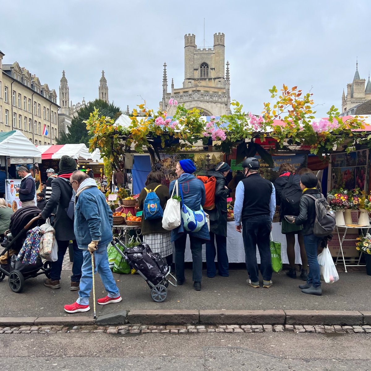 💼✨Start Your Business Today!✨💼
<a href="/cammarkets/">Cambridge Markets</a> is welcoming new traders! 🌟 Affordable, central and buzzing with opportunity.
Apply for a pitch and get started! 🛒
cambridge.gov.uk/apply-for-a-ma…
#GrowYourBusiness #CambridgeMarket #TraderOpportunity