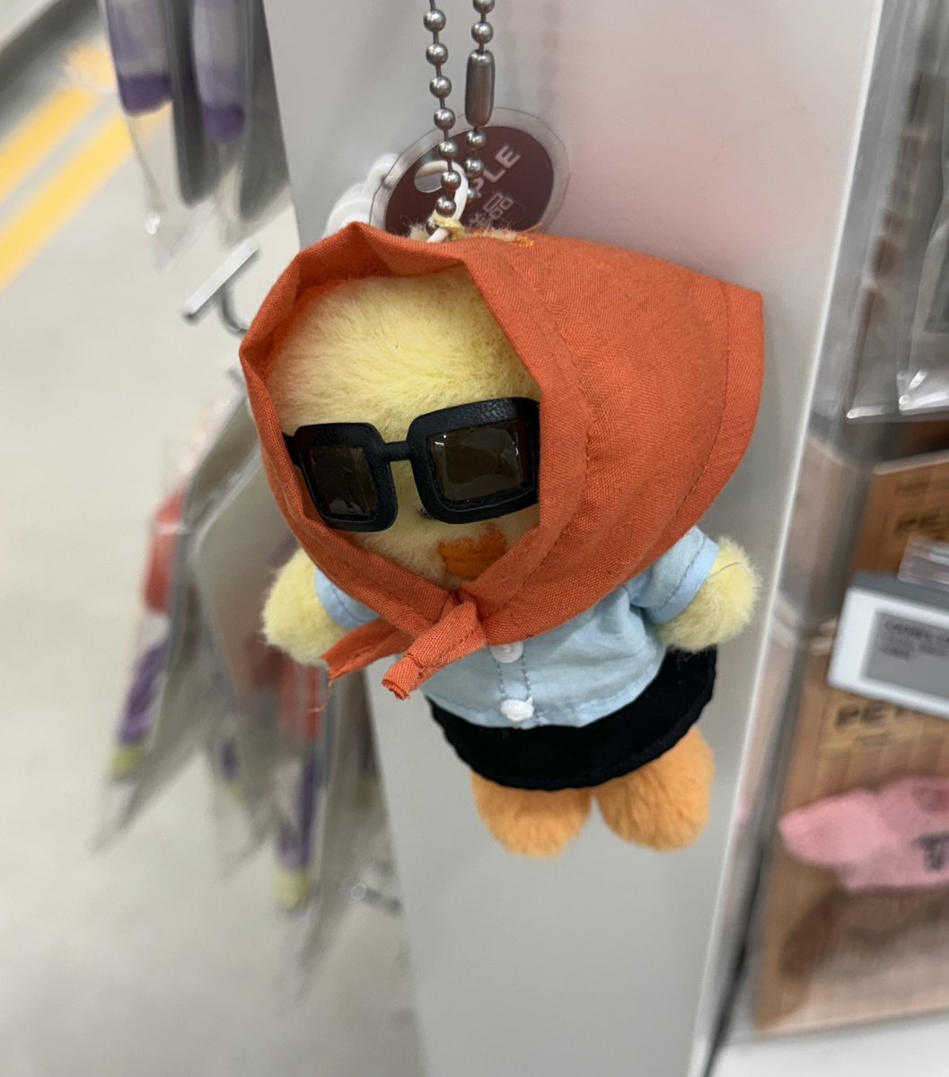 anjdu_u's tweet image. 누군가를 만난것같은데