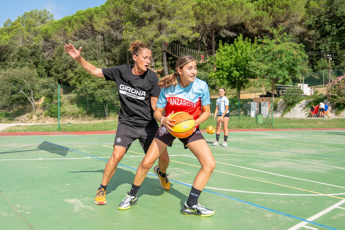 Clínic 🔝 per començar el campus del Collell 🌲🏀

Moltes gràcies, Laia! 🥰
