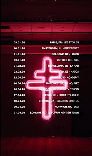 stereoboard's tweet image. NEW // Having made their debut at @DownloadFest this year, anonymous band @President_band (although, his true identity is probably worst kept secret in rock right now...👀) are heading out on their first UK/Ire tour in April.
Your presence is requested. Get tickets 10am…