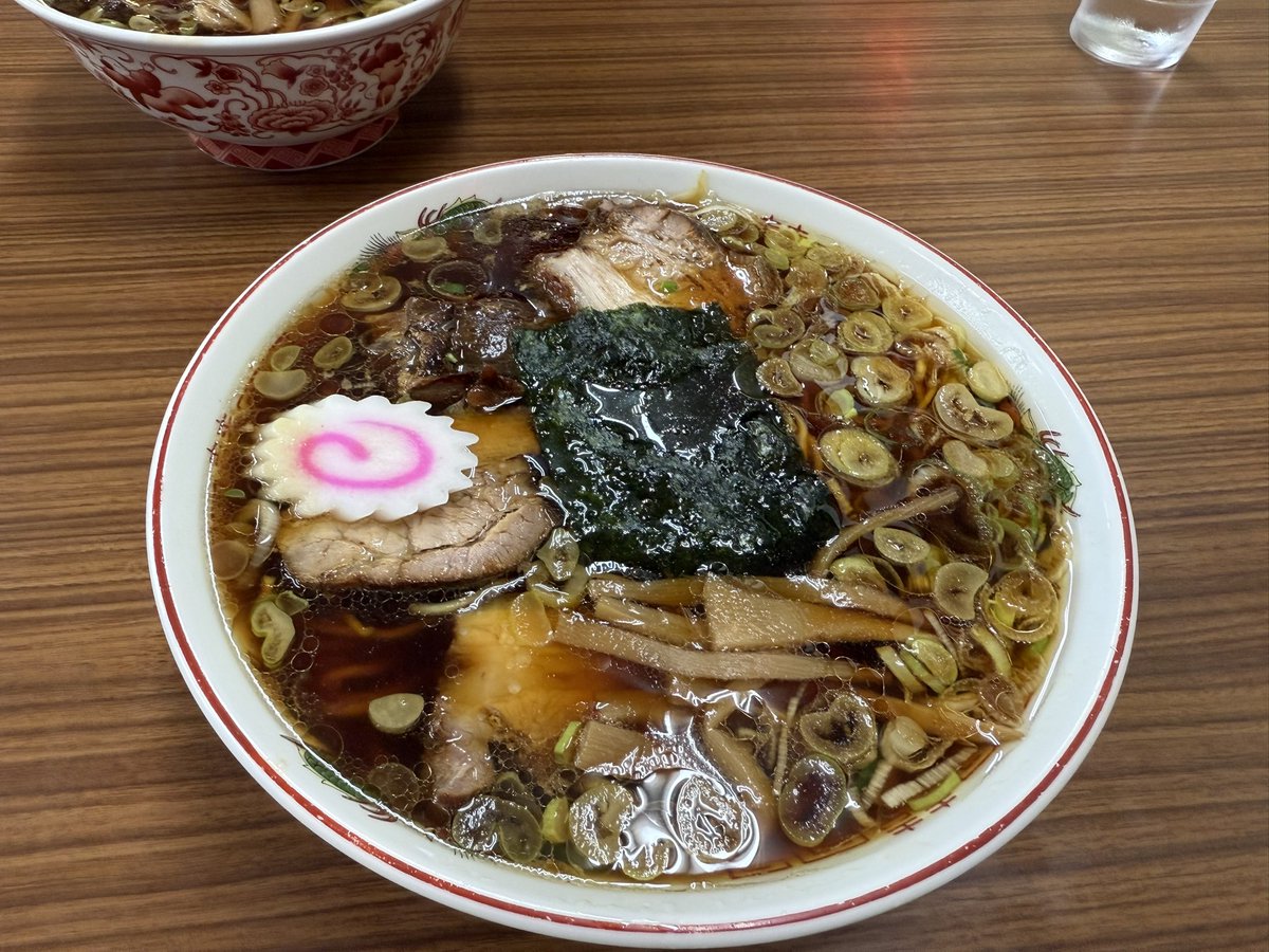 fried_egg_ponzu's tweet image. 7月28日
#シトごはん
お昼のラーメンのチャーシューは半分友達にあげましたのでヘルシー(？)