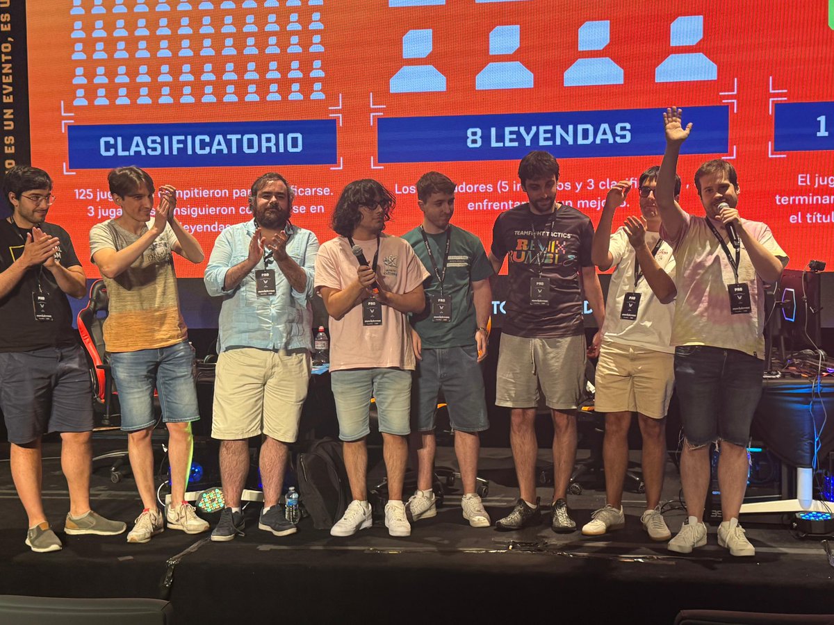 Finde muy top🔝 con el torneo de <a href="/Madverse_es/">Madverse</a> presencial en Madrid, ggs!! 

Luego vimos juntos la Velada como viene siendo habitual 🤘