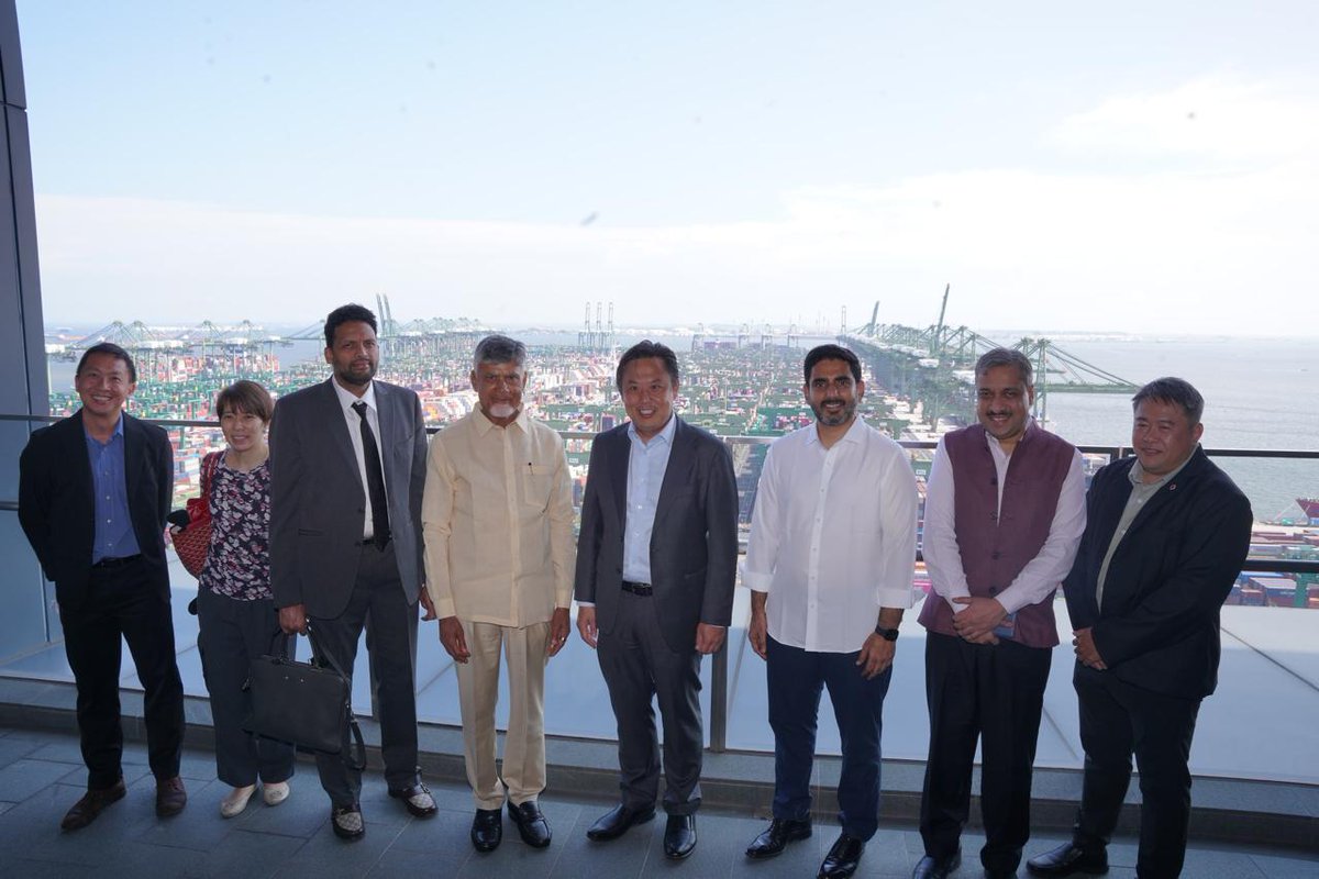 Trends4TDP's tweet image. Hon’ble Chief Minister Shri N. Chandrababu Naidu Garu visited Tuas Port to explore innovative avenues for port-driven industrial growth, advanced logistics solutions, and world-class export infrastructure development.