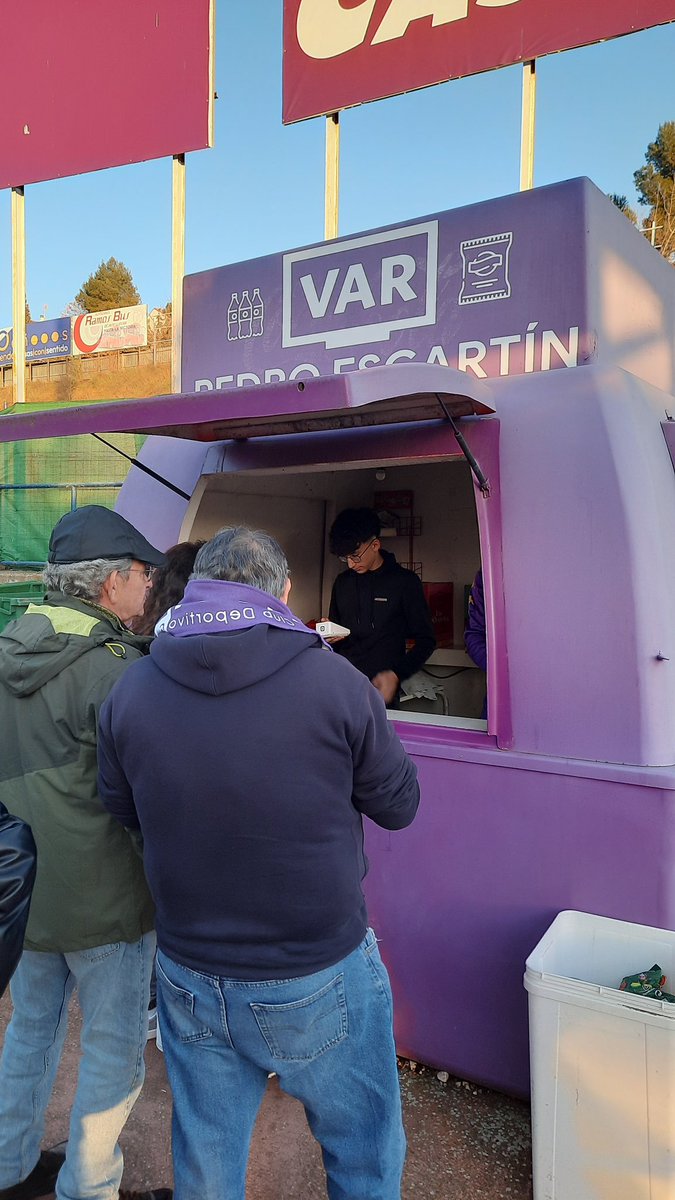 En Primera RFEF si no había VAR era porque no querían. El <a href="/deporguada/">C.D. Guadalajara 🟣⚪️</a> estaba por delante ya.

📺 El VAR del Pedro Escartín

📸 <a href="/BombinAlex/">Alex Bombín</a>