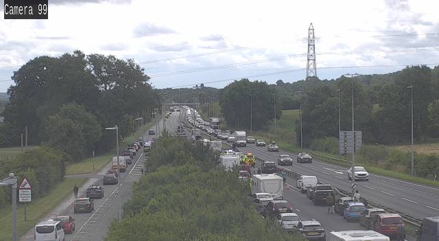TrafficWalesN's tweet image. 🚘Congestion🚘

📍A55 in both directions between J31 Caerwys - J34 Ewloe due to an ongoing incident

Eastbound travel time is approximately 45 minutes⌚
Westbound travel time is approximately 30 minutes⌚