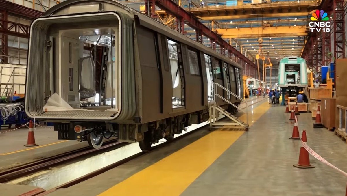 KolkataIndex's tweet image. An inside look of the Titagarh Rail Systems factory in Uttarpara where metro and Vande Bharat sleeper trains are being manufactured! 🤩
PC: CNBC-TV18 (youtu.be/dhN4BsLHkyw)