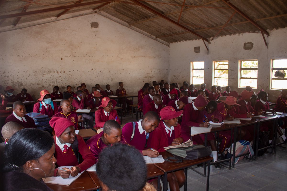 GwenTrust's tweet image. Last week, GWEN visited Kandava Secondary School and engaged 60 pupils with powerful empowerment messages. Sanitary wear was distributed to girls to ensure no one misses school because of their period , promoting dignity and equal access to education.
#MenstrualHealthMatters