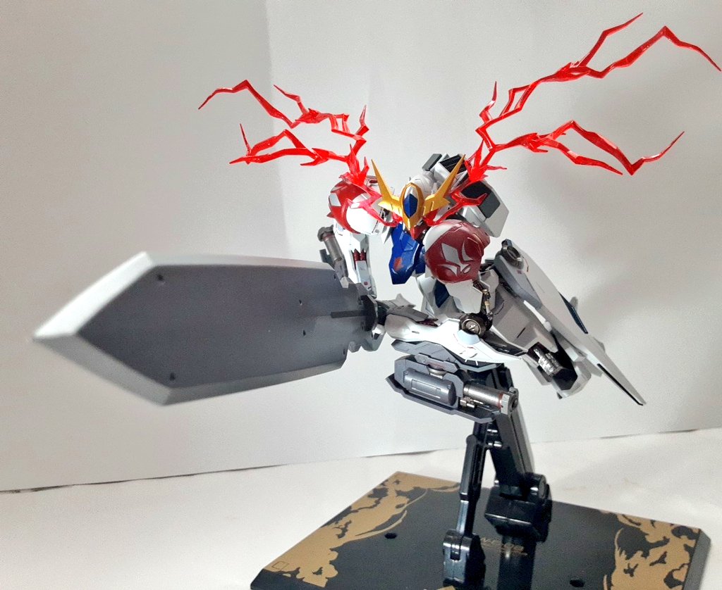justis10's tweet image. #大人の撮影大会
テーマ　得意なフィギュア
見せてやる❗　私のガンダムとポージングぉぉぉぉぉぉぉぉぉぉぉぉ‼️