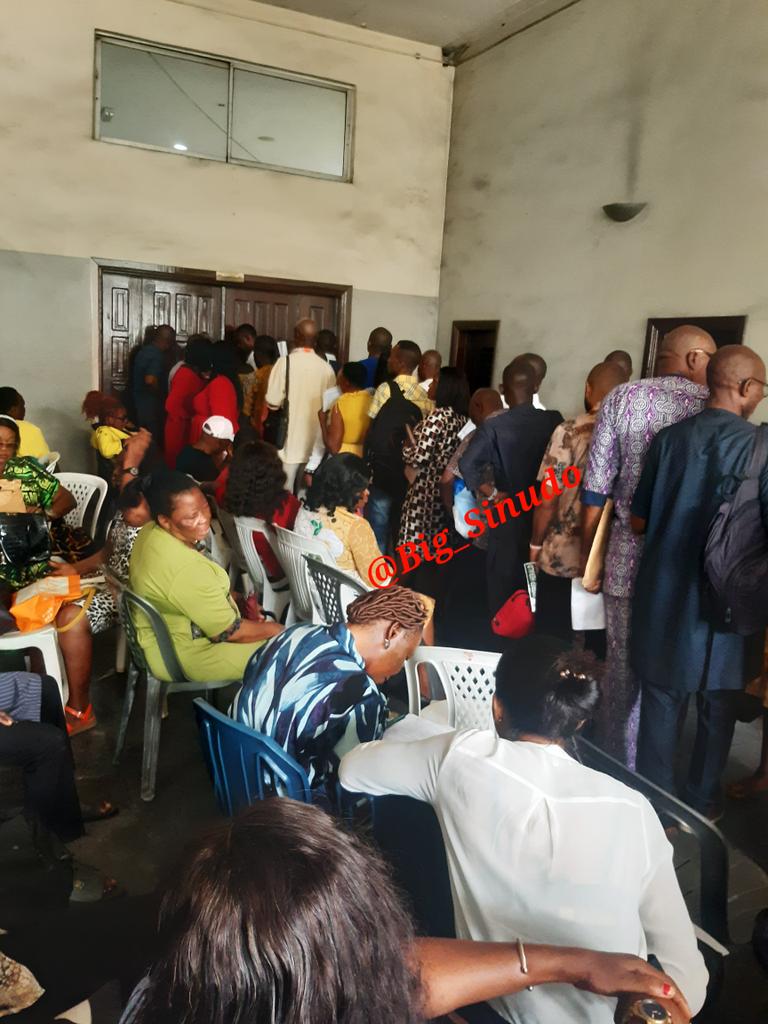 Big_Sinudo's tweet image. The man who was sent on a peacekeeping assignment for the SoE is acting as if he is the elected governor.
1. Investigating civil servants' affairs and double-checking them.
2. I won't be shocked if the Sole Administrator hires Calabar&Akwa Ibom natives into the RScivil service.