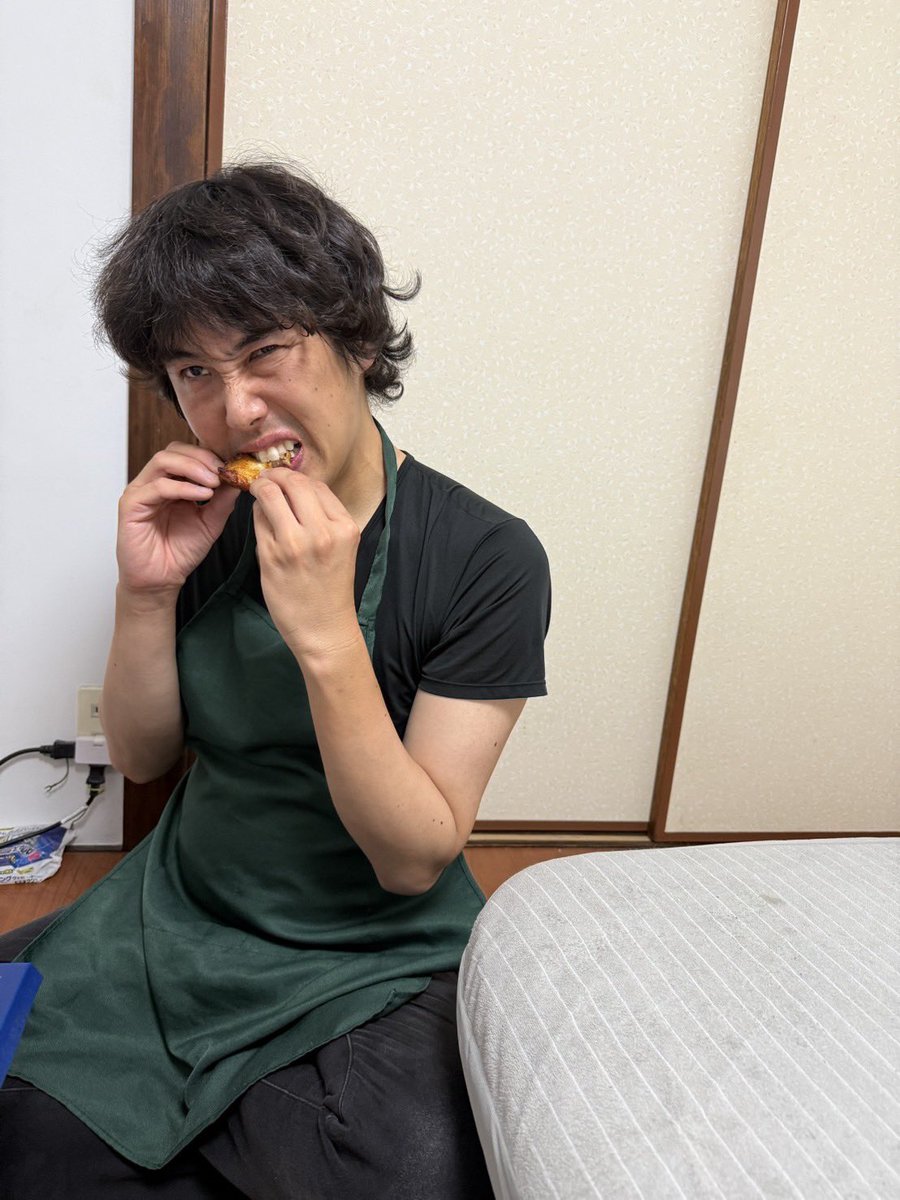 部屋の隅で齧る遠藤です。