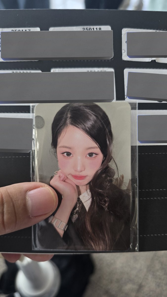 장원영 tweet media
