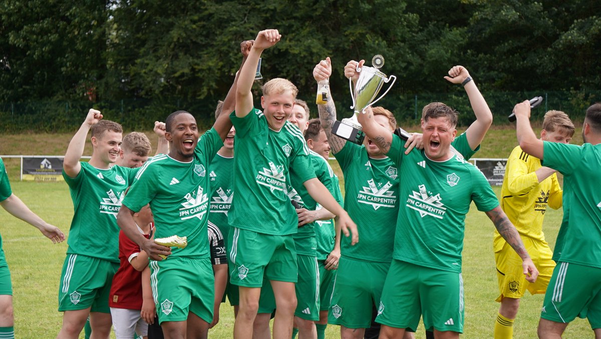 Waunarlwydd Galaxy AFC tweet media