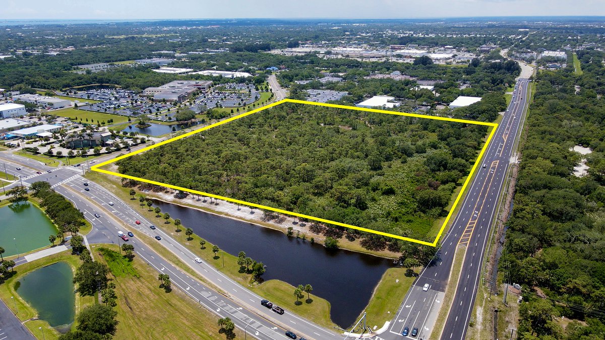 MDreyer1CCIM's tweet image. 1150 Gateway Drive , Melbourne, FL 32935  
Sale Price: $21,000,000.00  
Price / Acre: $903,614  
Lot Size: 23.24 Acres    

#DevelopmentSite #AdjacentToOrlandoMelbourneIntlAirport #RetailOfficeHotelMotelPossibleMultiFamily #FloridaRealEstate