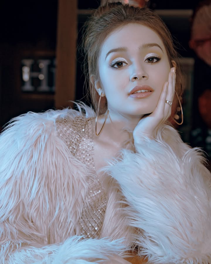 _kiraluv's tweet image. Spotted Magazine (@spottedmagph) posted this throwback photoshoot with Kira Balinger. ππ₯
hoping na meron po ulit. βΊοΈπ
ποΈ: instagram.com/p/DMpf0nQxeje/β¦
@Kbalinger | #KiraBalinger