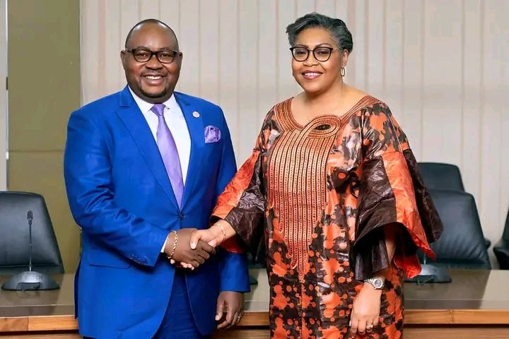 Me <a href="/Didiermazenga/">Didier Mazenga</a> parmi les meilleurs Ministres du Gouvernement <a href="/SuminwaJudith/">Judith SUMINWA TULUKA</a> 1. Ses réalisations dans la sous-région, notamment la réussite de la mission de facilitation au #TCHAD et l'opposition de prise de la présidence de la #CEEAC par le Rwanda, en sont la preuve éclatante.