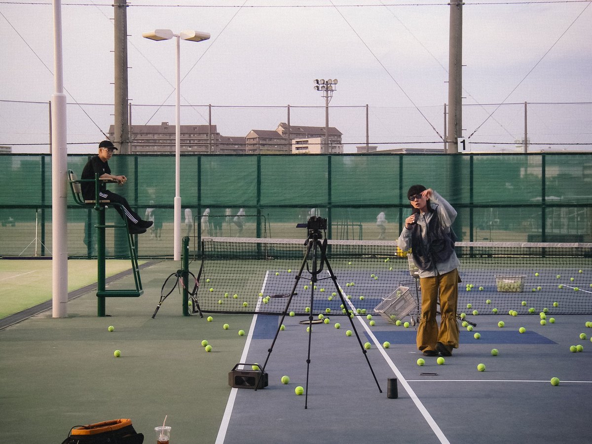 SHOWGO_beatbox's tweet image. 桃山学院大学CM

映像面のプロデュースでも関わらせてもらいました。監督はNam氏。いつもありがとう。
大学キャンパス内の宿泊施設に滞在しながら撮影させてもらいました。
青春が蘇るような楽しい撮影。

youtu.be/KX4jNGvm3WA?si…

是非いろんな場面注目して観てみてください。🎥🧑‍🎓🍜