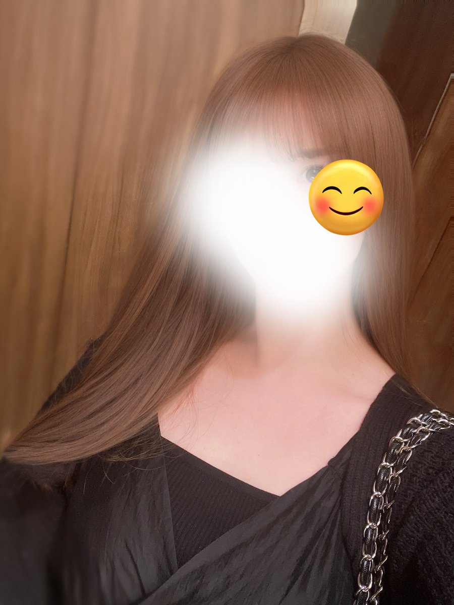 今日も完売🫶🏻
ありがとうございました🥰

これはちょっと前の髪が明るい私🙃🫶🏻