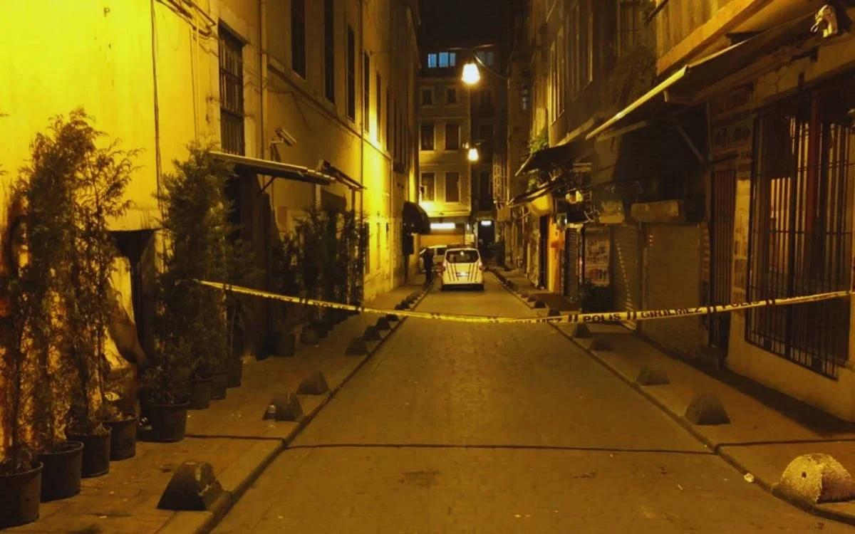 KaosGL's tweet image. 📍Cinsel Şiddetle Mücadele Derneği’nden trans kadınlara yönelik saldırılara dair açıklama
“Trans kadınların sokakta, evde, karakollarda maruz bırakıldığı şiddet döngüsü; “genel ahlak” ya da “kamu düzeni” gibi gerekçelerle meşrulaştırılamaz.”
kaosgl1.org/haber/cinsel-s…