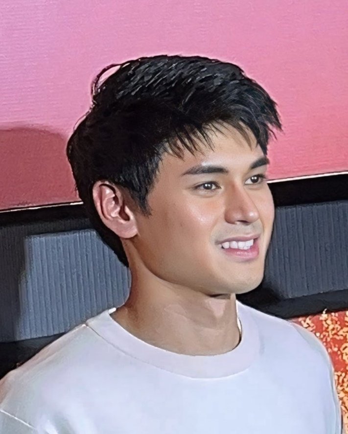 duslesyu's tweet image. The face card :)

#DustinYu