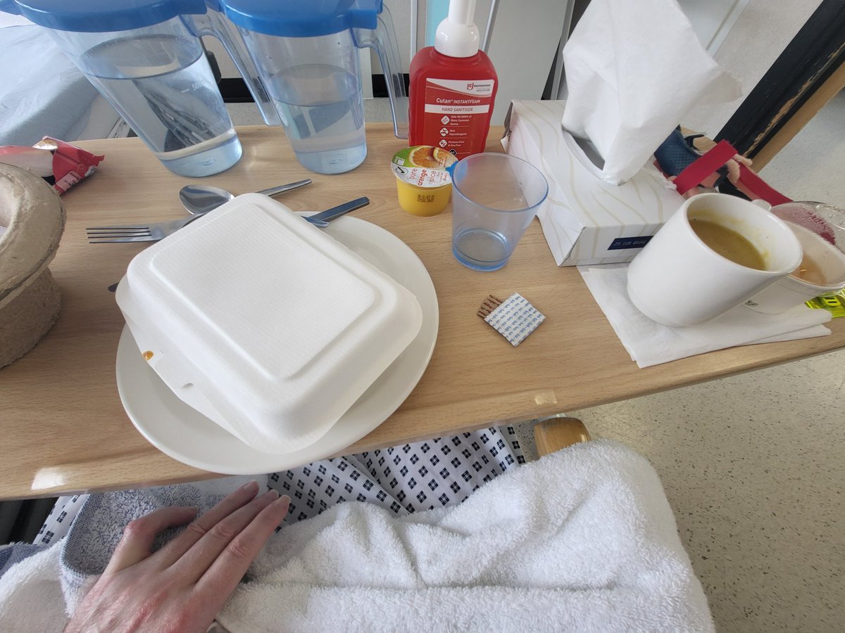 TimmyUk's tweet image. ... lunchtime today wearing my excellent glasses watching Golf on SkyGo in sideroom in hospital ... ๐ฅ ๐ ๐งโโ๏ธ ๐ฑ ๐ผ ๐คณ ๐ฐ ๐ก ๐ฝ ๐