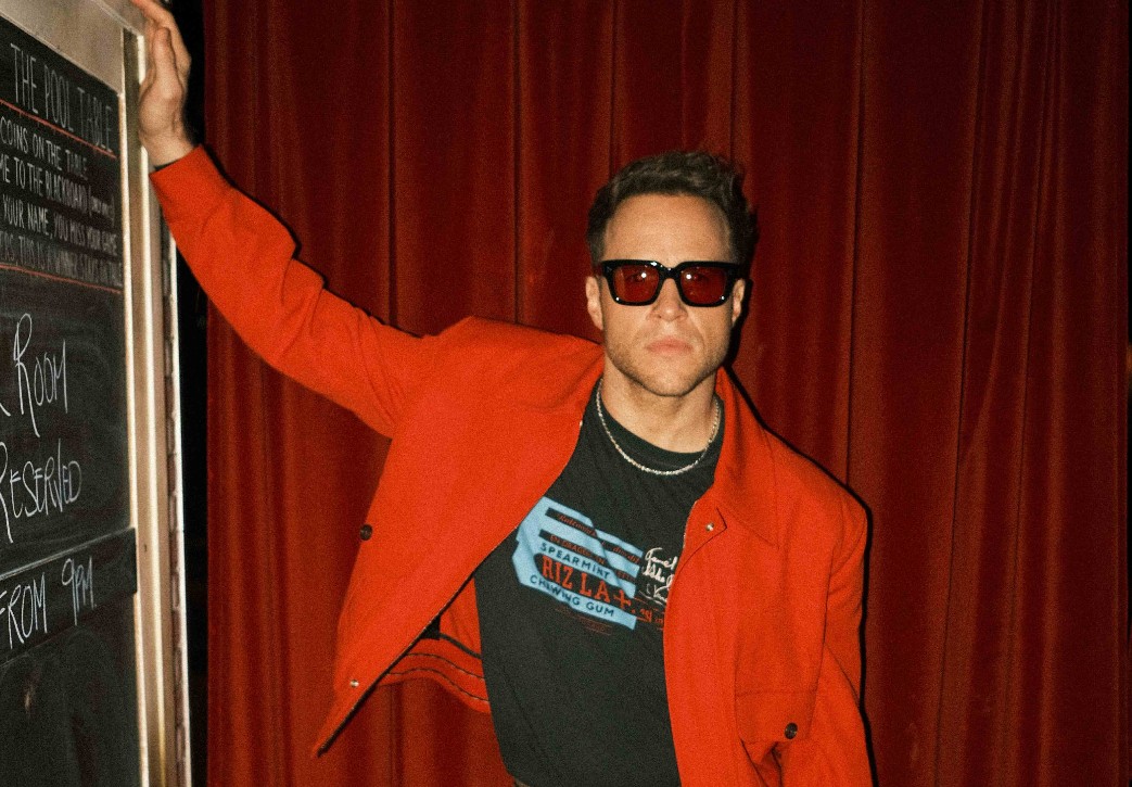 stereoboard's tweet image. "It's a song about a guy on a night out after having a row with his missus. And it goes horribly wrong!"
@ollymurs has shared a new single, Save Me, his first via new label home @BMG: tinyurl.com/4n6swzms