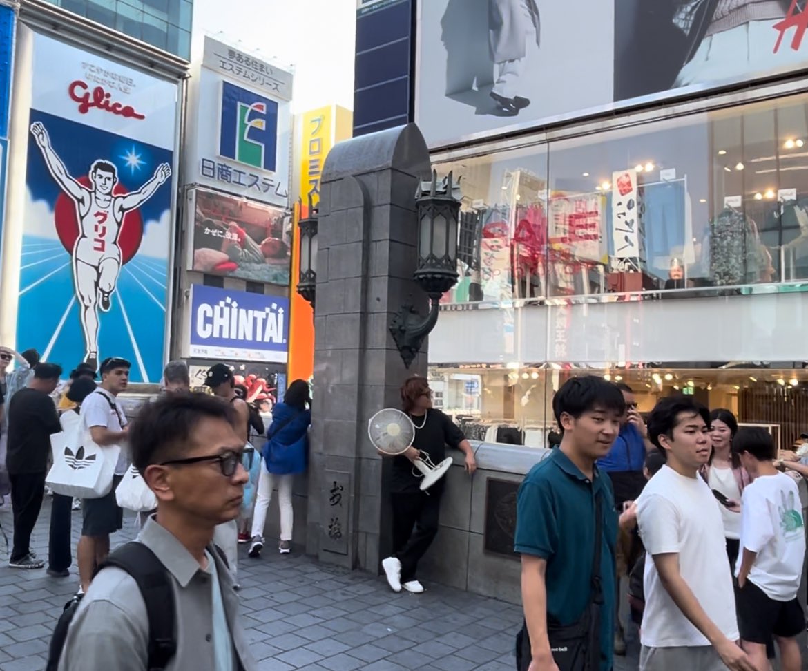 裕人@ALLiNFAZE (@neosoundfaze19) on Twitter photo ファン大事にしすぎ
アーティストの鏡 ファン大事にしすぎ
アーティストの鏡