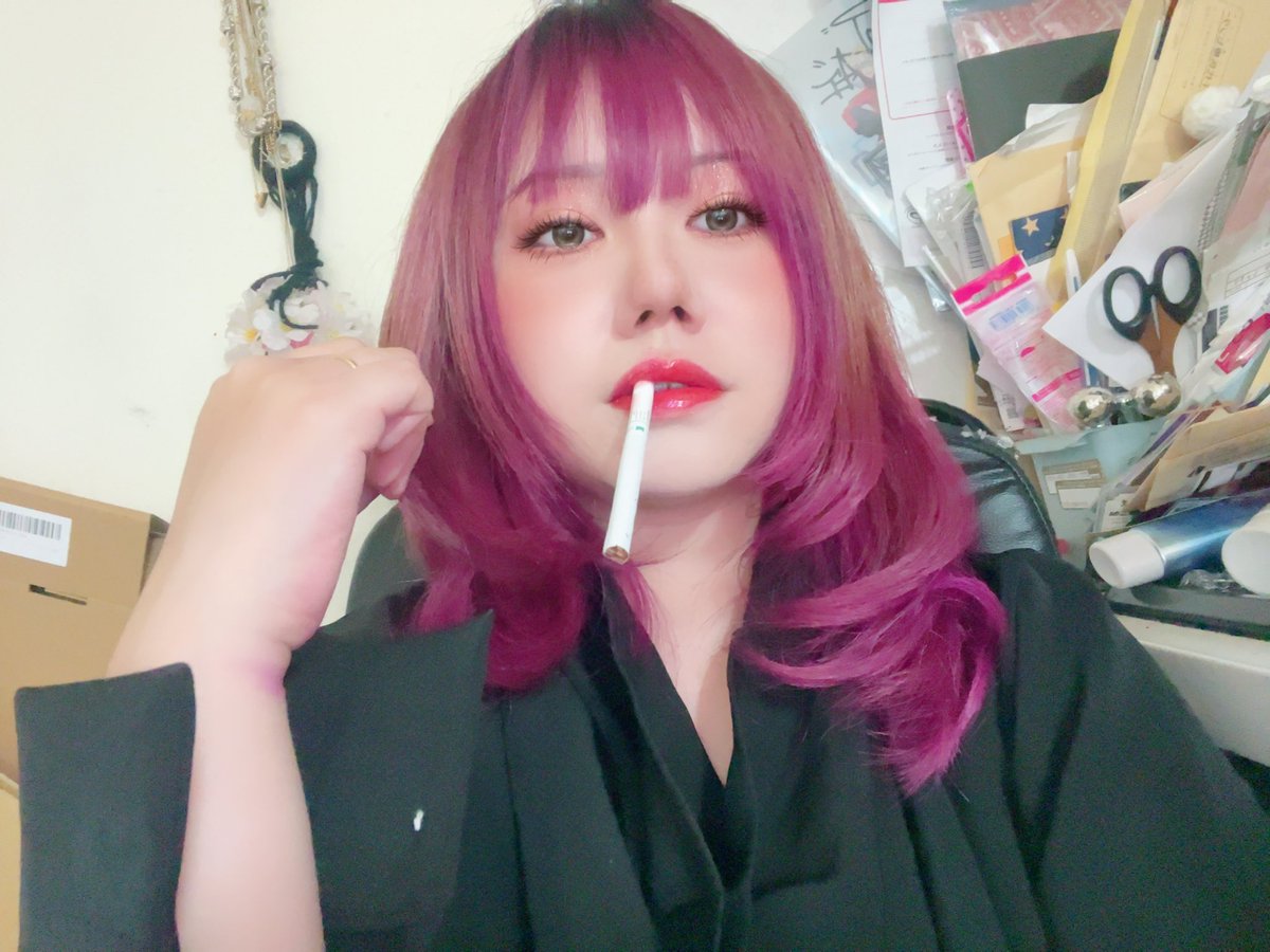 MH9n2s's tweet image. 最近写真載せてないのでたばこ四連ちゃんでも！