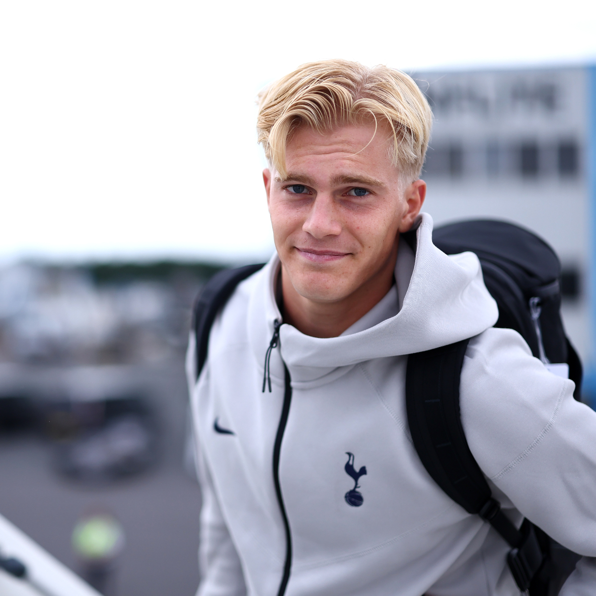 Spurs_MAS's tweet image. Selamat datang ke Hong-Kong 🇭🇰!
Ayuhh beri semangat COYS dekat pra-musim mereka~
#SpursMY